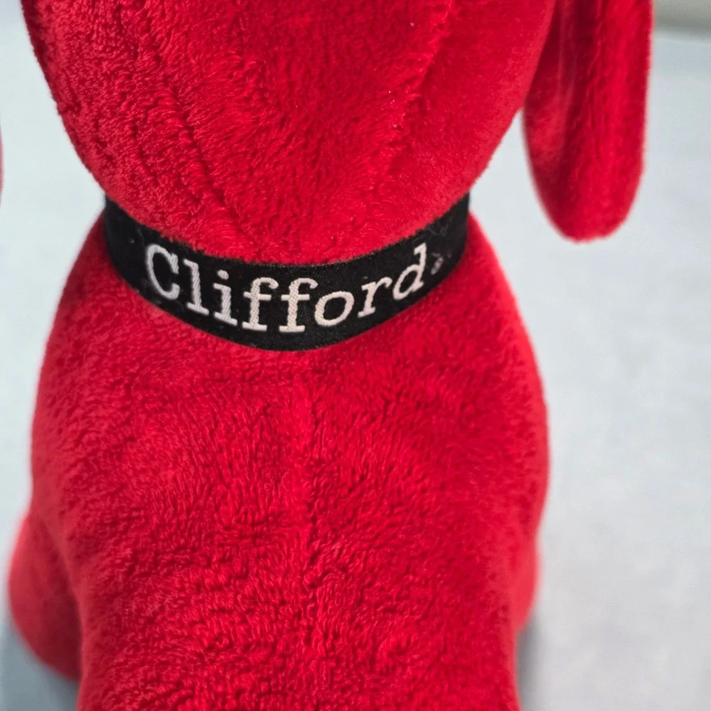 Clifford the Big Red Dog Plush Scholastic 11 Inch Red Stuffed Animal Toy Dog‎